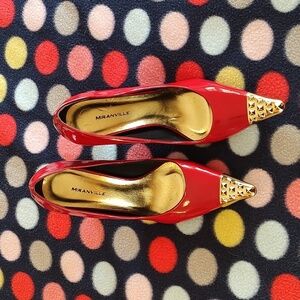 RED PATENT LEATHER HEELS GOLD TOE TIP MADE IN BRAZIL Size 5.